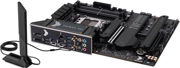 ASUS TUF GAMING X670E-PLUS WIFI - AMD X670_1120974537