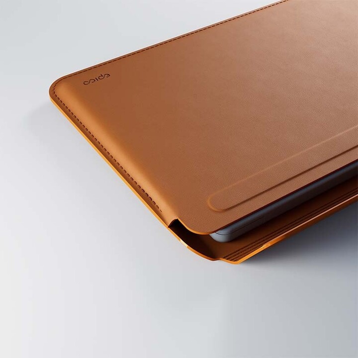 Epico kožené pouzdro pro MacBook Air 15&quot;, hnědá_2127516291