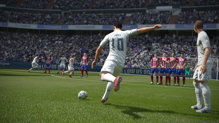 FIFA 16 (PS4)_1898958078