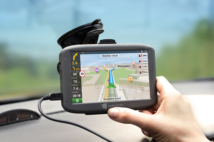 Подсказывать навигатор. GPS-навигатор Navitel ms500. Навител мс400. Navitel g550 Moto. Navitel g500.