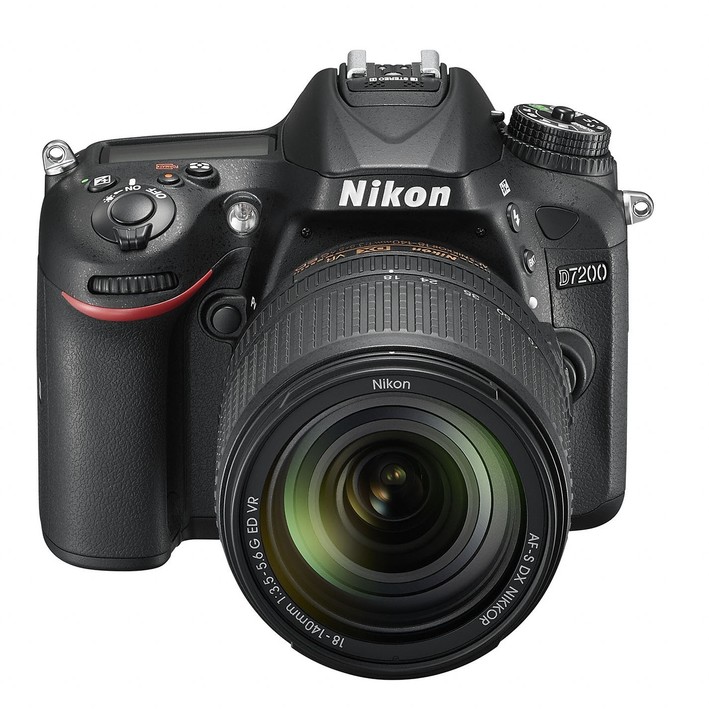 Nikon D7200 + 18-140 AF-S DX VR_943351009