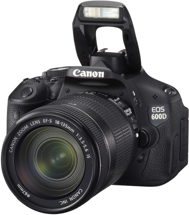 Canon EOS 600D + objektiv EF-S 18-135 IS_1612784953