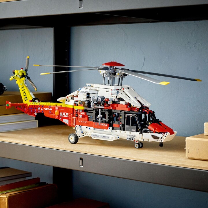 LEGO® Technic 42145 Záchranářský vrtulník Airbus H175_996950319