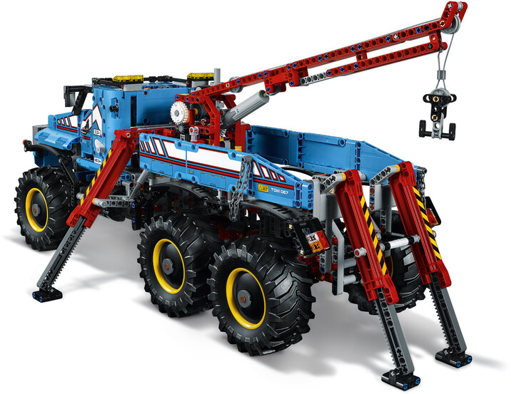 LEGO® Technic 42070 Terénní odtahový vůz 6x6_1834736978