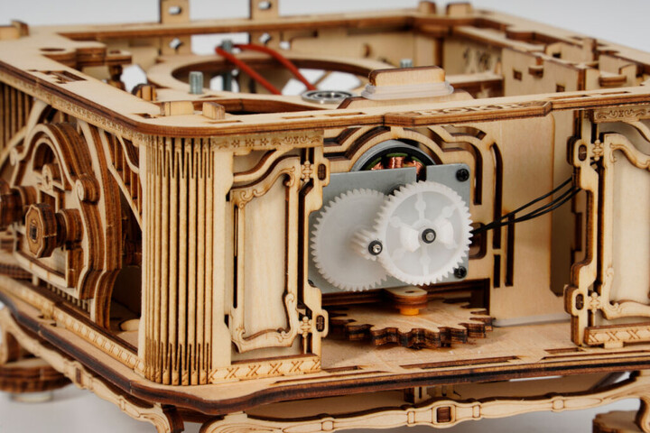 Stavebnice RoboTime - Gramofon, mechanická, dřevěná, ruční pohon_1063391150