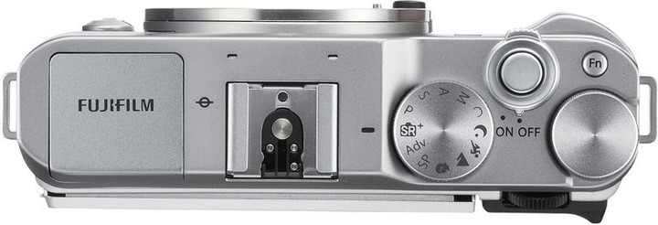 Fujifilm X-A3 + XC 16-50mm, stříbrná/černá_1529140420