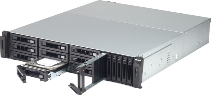 QNAP TVS-EC1580MU-SAS-RP-8GE-R2_530569185