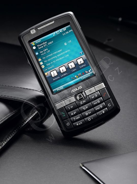 ASUS P750_1264375487