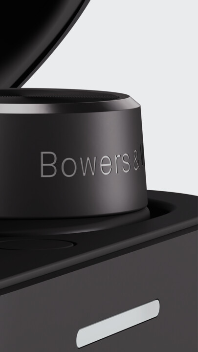 Bowers & Wilkins PI5, černá