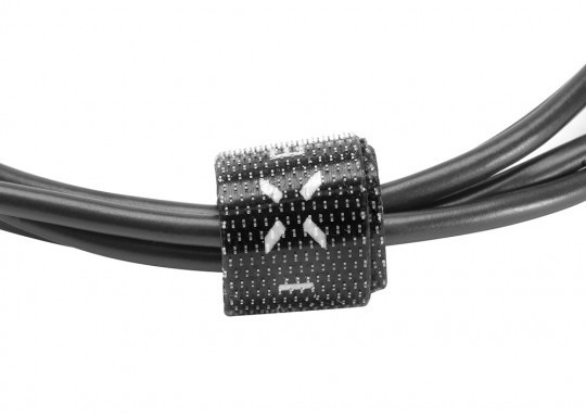 FIXED autonabíječka s odnímatelným micro USB kabelem, 2,4A, černá_1256698899