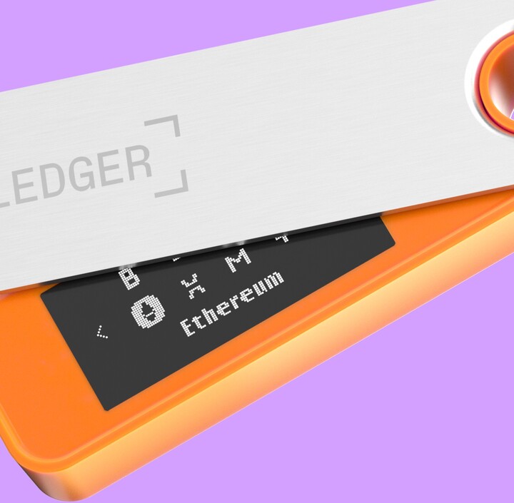 Ledger Nano S Plus BTC Orange, hardwarová peněženka na kryptoměny_364141098
