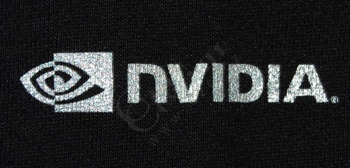 Bonus mikina CZC/NVIDIA velikost L_101272413
