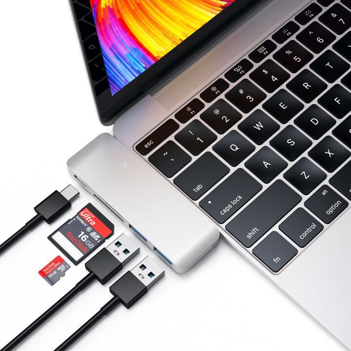 Satechi Type-C USB Passthrough, stříbrná_1270947734