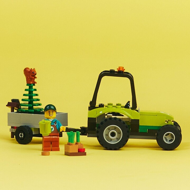 LEGO® City 60390 Traktor v parku_1791480427