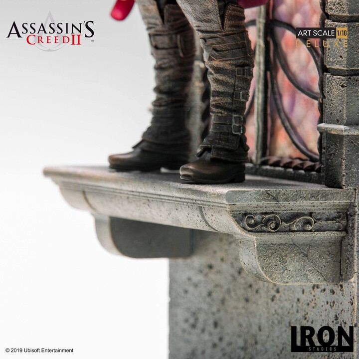 Figurka Assassin&#39;s Creed - Ezio Auditore Deluxe (Art Scale Statue, 31 cm)_1376811904