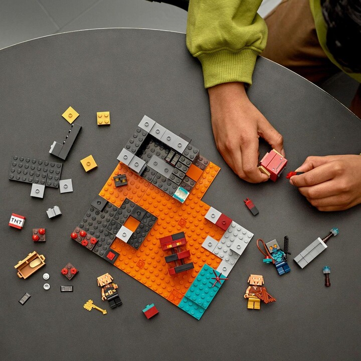 LEGO® Minecraft® 21185 Podzemní hrad_1707574377