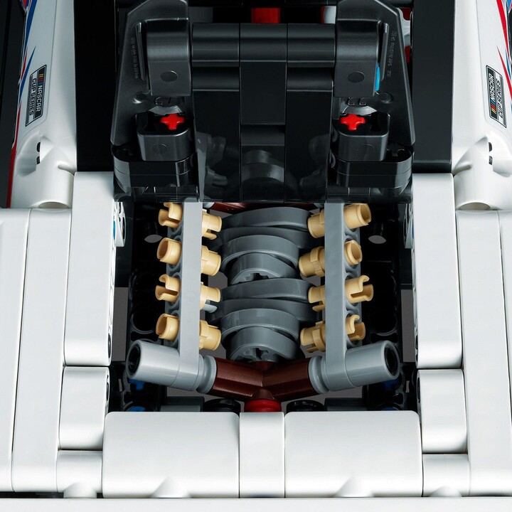 LEGO® Technic 42153 NASCAR® Next Gen Chevrolet Camaro ZL1_1393560946