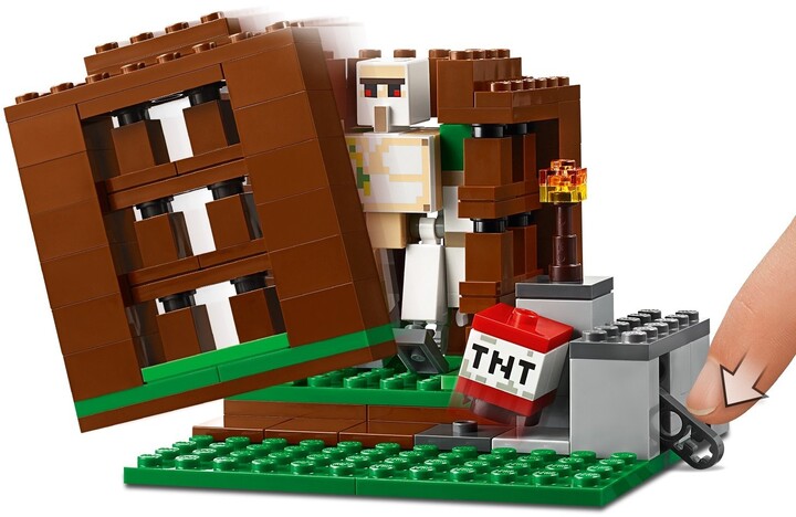 LEGO® Minecraft® 21159 Základna Pillagerů, 303 dílků_1438620927