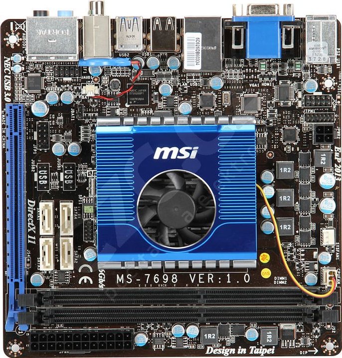 MSI E350IA-E45 - AMD A50M_1319483422