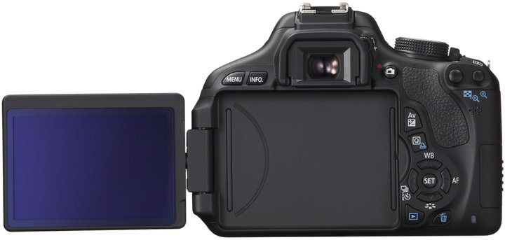 Canon EOS 600D + objektiv EF-S 18-135 IS_1155793425
