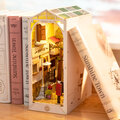 Stavebnice RoboTime miniatura domečku Slunečné městečko, zarážka na knihy, dřevěná, LED_1122718559