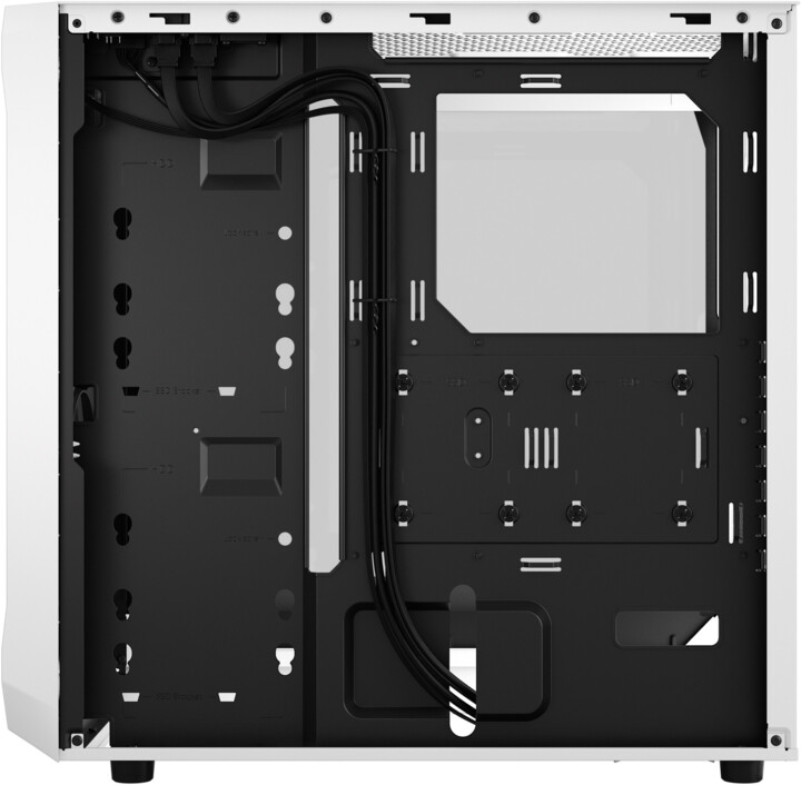 Fractal Design Focus 2 RGB White TG Clear Tint_1620598641