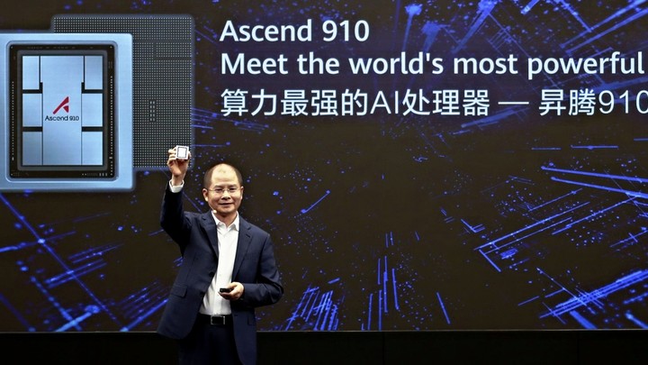 Huawei má nový čipset s umělou inteligencí, má být nejvýkonnější na světě
