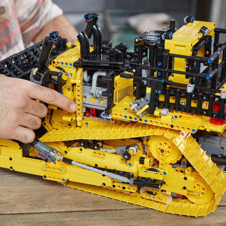 LEGO® Technic 42131 Buldozer Cat® D11 ovládaný aplikací_907789471