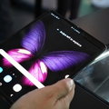 Vyzkoušeli jsme skládací smartphone Galaxy Fold