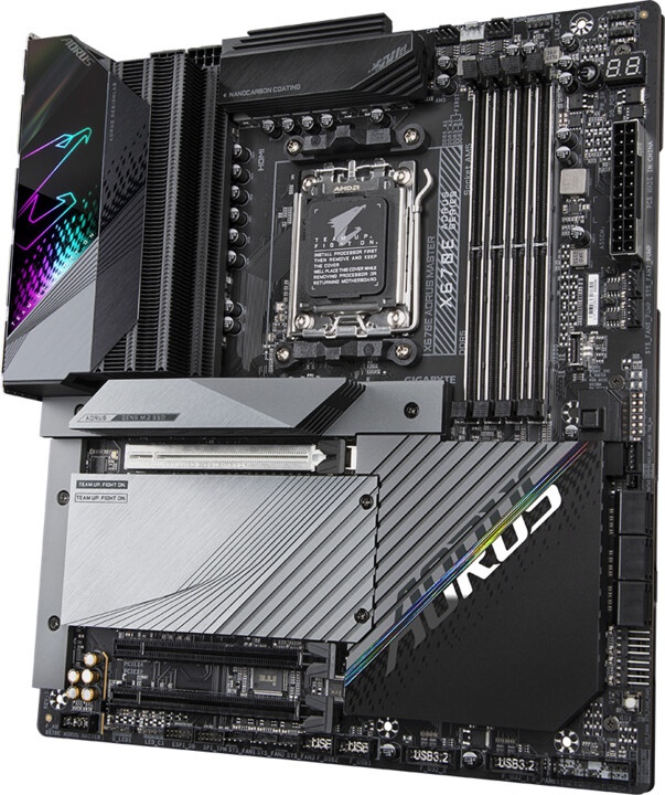 GIGABYTE X670E AORUS MASTER - AMD X670_2105166381