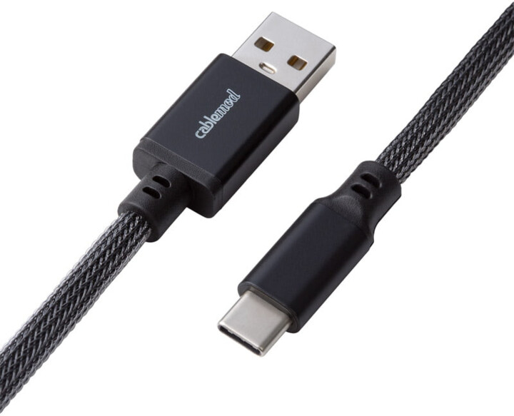 CableMod Pro Coiled Cable, USB-C/USB-A, 1,5m, Carbon Grey_1414691874