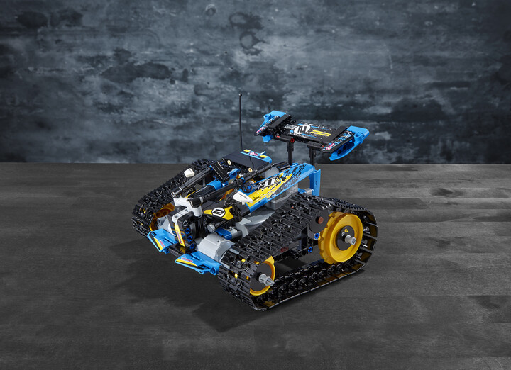 LEGO® Technic 42095 Kaskadérské závodní auto na dálkové ovládání_1588869781