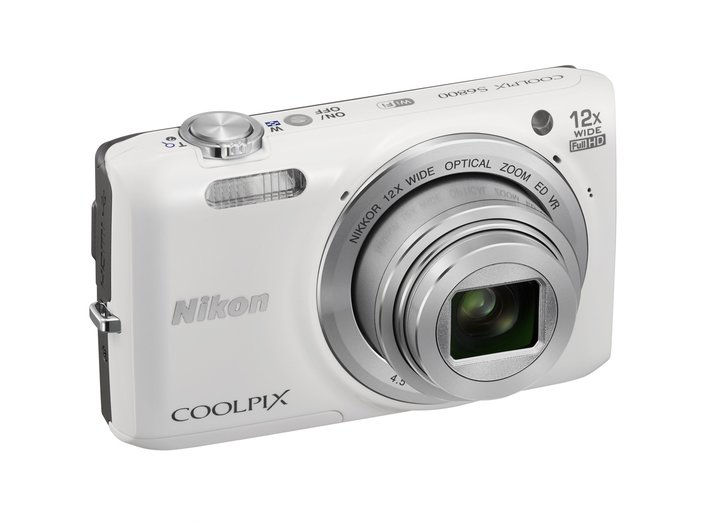 Nikon Coolpix S6800, bílá_1081079916