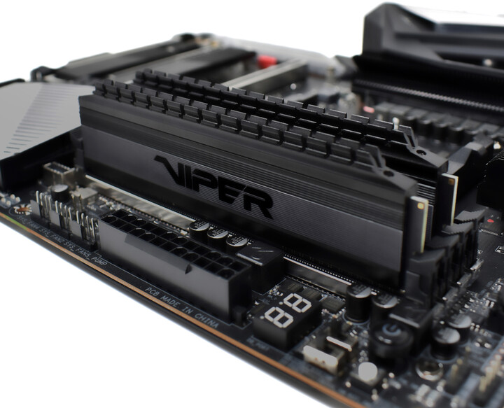 Patriot VIPER 4 64GB (2x32GB) DDR4 3000 CL16, Blackout Series_1475673833