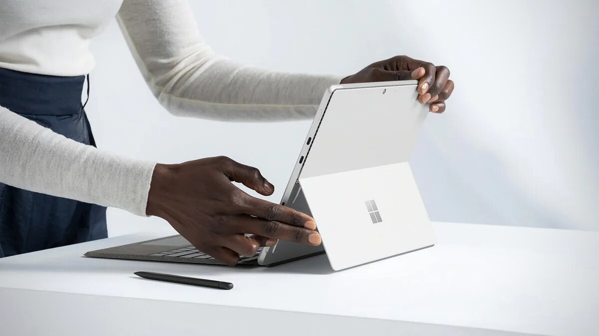 Laptop nebo tablet? Co umí počítače Surface od Microsoftu