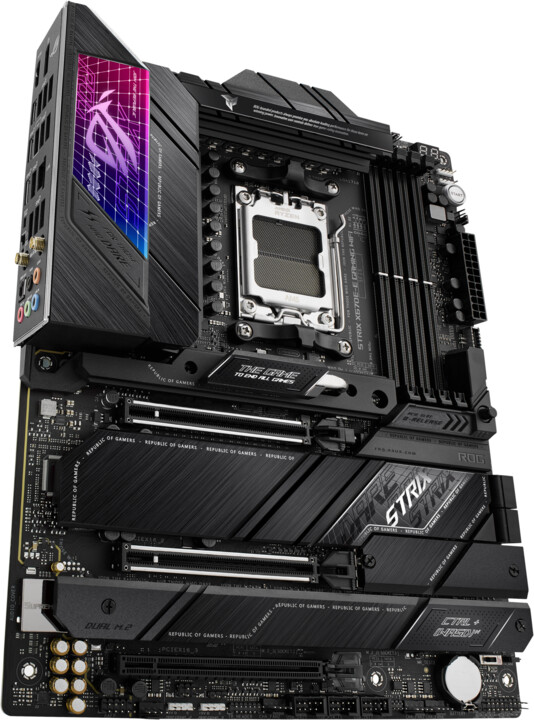 ASUS ROG STRIX X670E-E GAMING WIFI - AMD X670_2084109588