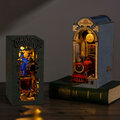 Stavebnice RoboTime miniatura domečku Kouzelnická ulička, zarážka na knihy, dřevěná, LED_1589860444
