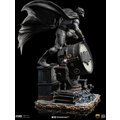 Figurka Iron Studios DC: Zack Snyder&#39;s Justice League - Batman on Batsignal Deluxe Art Scale 1/10_320062254
