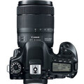 Canon EOS 80D učaruje nadšencům do videa. Lákavé jsou i nové kompakty