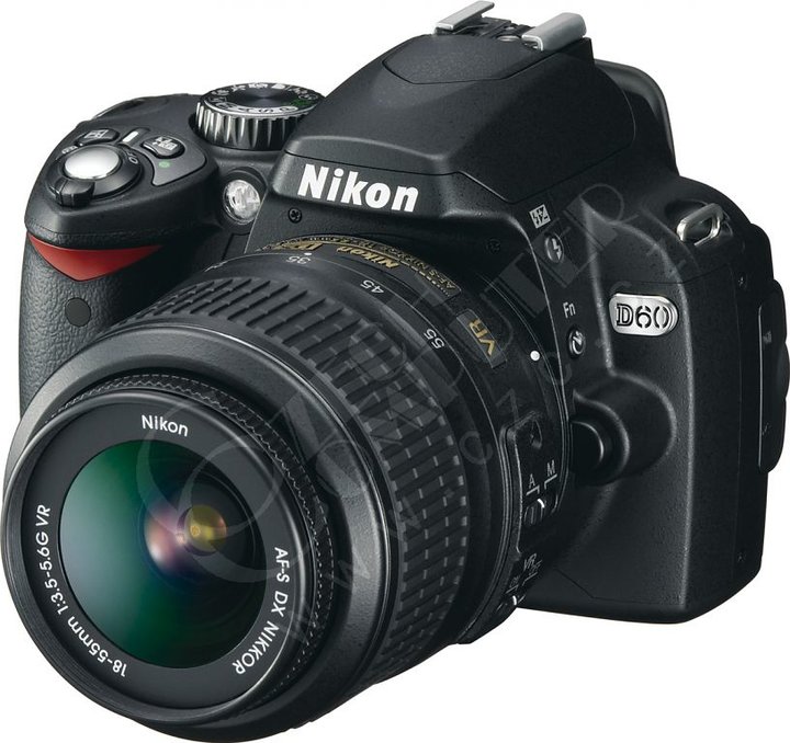 Nikon D60 + objektiv 18-55 II AF-S DX_925126059