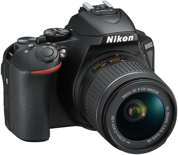 Nikon D5600 + AF-P 18-55 VR + 70-300 VR_1753663391