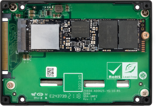 QNAP diskový adaptér QDA-UMP4 - U.2 NVMe SSD do M.2 NVMe SSD PCIe Gen4_726223141