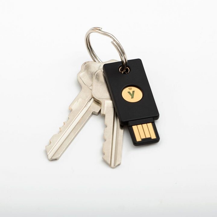 YubiKey 5 NFC - USB-A, klíč/token s vícefaktorovou autentizaci (NFC, MIFARE),_760952412