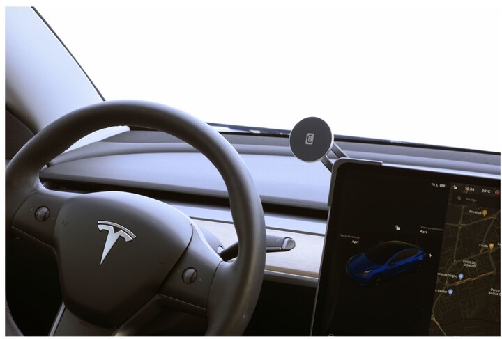 Cellularline univerzální držák do auta Mag Screen pro elektromobil Tesla, s podporou MagSafe, černá_2008689808