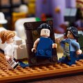 Extra výhodný balíček LEGO® - Byty ze seriálu Přátelé 10292 + Central Perk 21319_614921417
