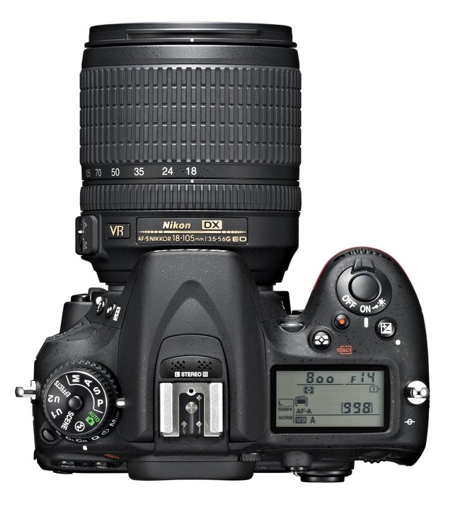Nikon D7100 + 18-105 AF-S DX VR_1311635389