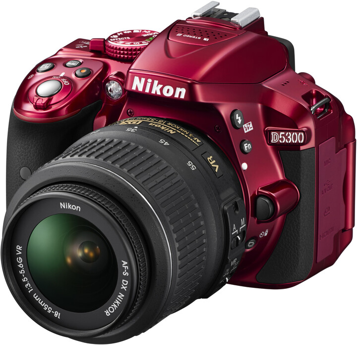 Nikon D5300 + 18-55 VR AF-P, červená_1770067629