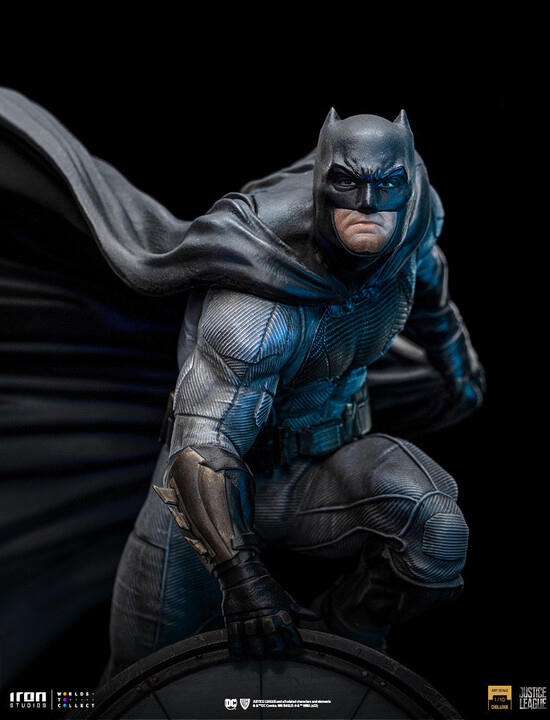 Figurka Iron Studios DC: Zack Snyder&#39;s Justice League - Batman on Batsignal Deluxe Art Scale 1/10_1095635804