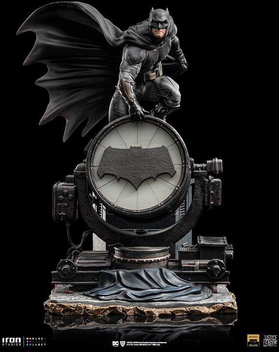 Figurka Iron Studios DC: Zack Snyder&#39;s Justice League - Batman on Batsignal Deluxe Art Scale 1/10_1209230246