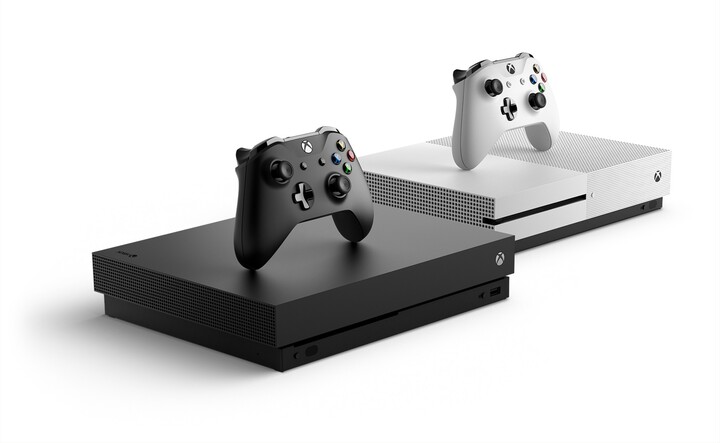 Xbox One X, 1TB, černá + Forza Horizon 4 + LEGO Speed Champions DLC_8428446